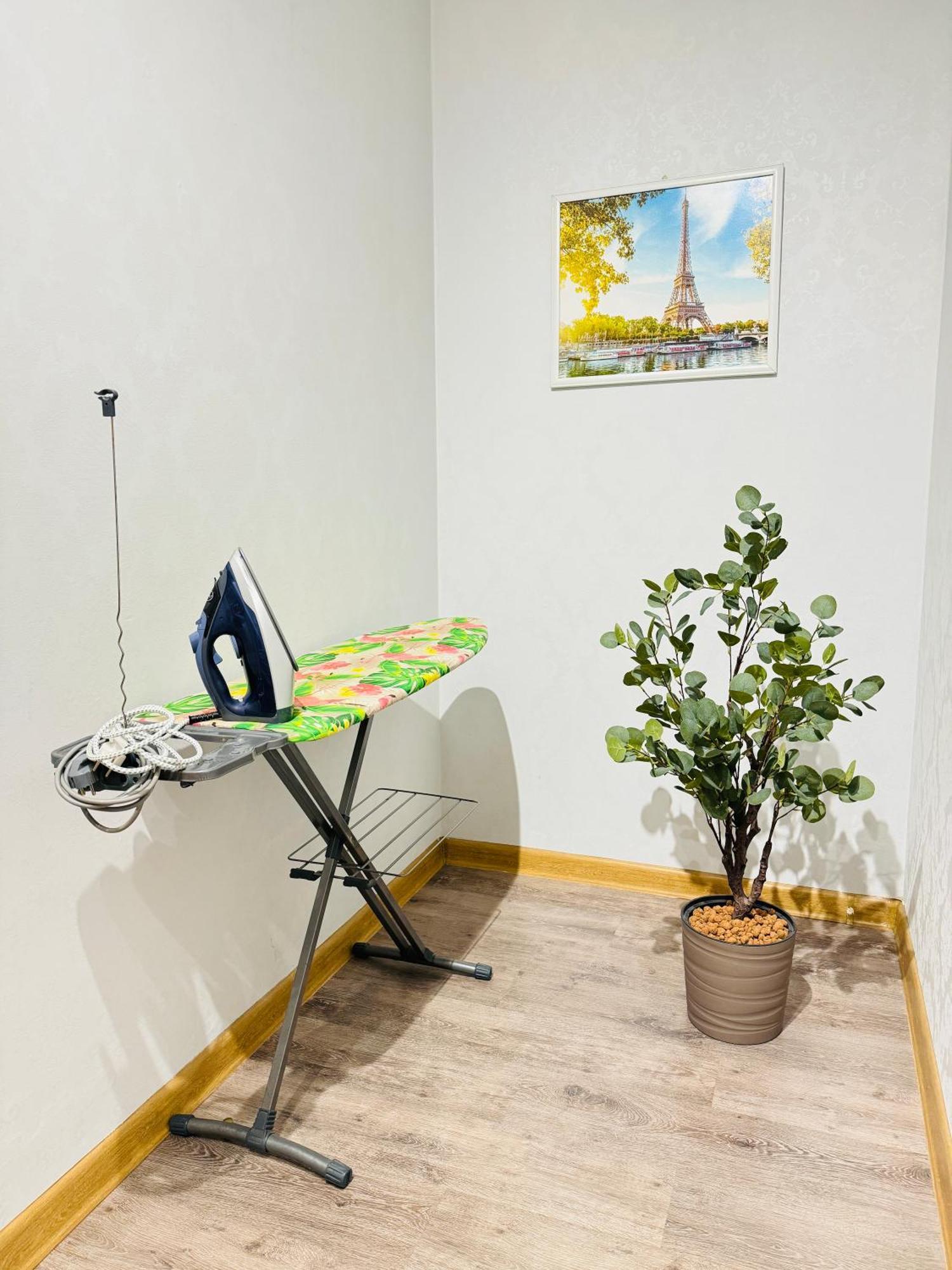 Apartment 50 Gagarin Park Almaty