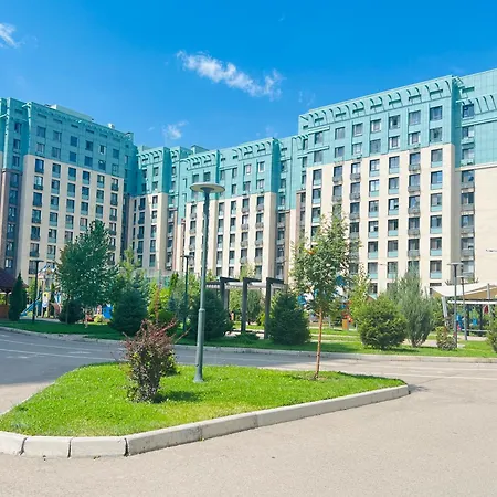 50 Gagarin Park Apartment Almaty Exterior photo